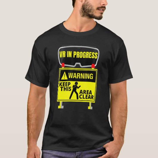 仮想現実が進行中VrゲームのミッションQue Tシャツ (正面)
