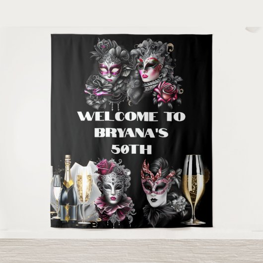 仮装ボール誕生日ピンクの黒いシルバーマスク タペストリー (正面)