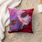 仮装マスクのコスチュームは長椅子の枕を広げる クッション (ブランケット)