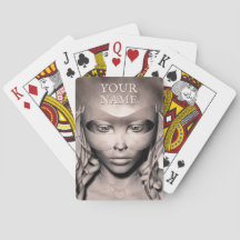 仮装マスクの女性