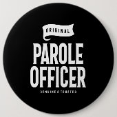 仮釈放官職権贈与 缶バッジ (正面)