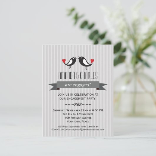 仲の良い恋人同士の灰色の婚約パーティの招待状 招待状 (スタンド正面)