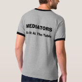 仲介人はテーブルでそれをします Tシャツ (裏面)