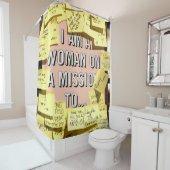 任務に就いたやる気を起こさせる女性 シャワーカーテン (インサイチュ)