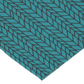 任意のカスタム色と黒のヘリンボーンパターン ロングテーブルランナー (コーナー)