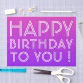 任意の名前の編集可能ハッピーバースデーピンク紫グラデーション 薄葉紙 (クラフト)