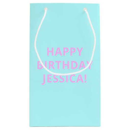 任意の名前へのカスタマイズ可能な文字ハッピーバースデー スモールペーパーバッグ (裏面)