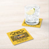 任意の年齢の上でレース誕生日イエロースポーツカー スクエアペーパーコースター (インサイチュ)