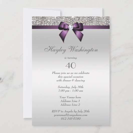 任意の年齢の誕生日パーティシルバーシークインパープルボウ 招待状 (裏面)