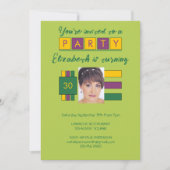 任意の年齢を追加する写真名の緑の誕生日パーティー 招待状 (正面)