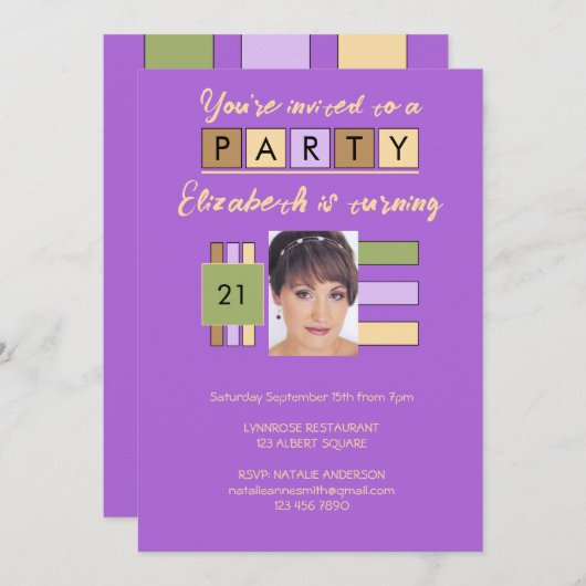 任意の年齢を追加する写真名パープル誕生日パーティー 招待状 (正面/裏面)