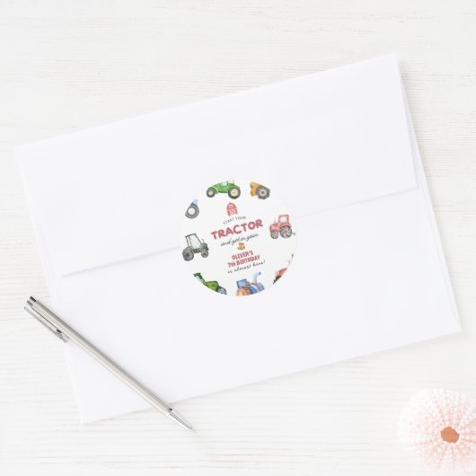 任意の年齢水色トラクターの誕生日 ラウンドシール (封筒)