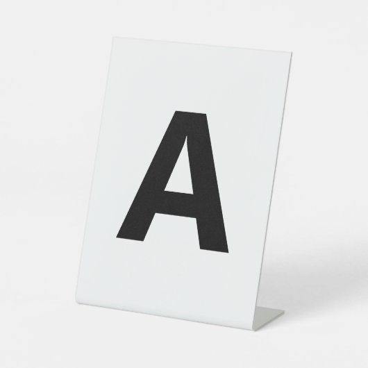 任意の文字を選択 | フォント: Open Sanコンデンスドはっきりした 台座サイン (正面)