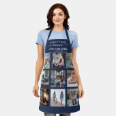 任意の文字フォトコラージュ最高のママネイビーブルー&ホワイト エプロン (着用した状態)