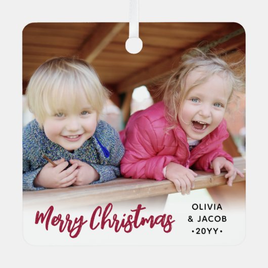 任意の文字2フォトトレンディーブラシ付き赤いスクリプト メタルオーナメント (正面)