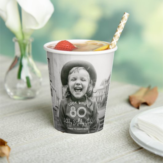 任意の誕生日シックなホワイトタイポグラフィ2写真パーティー 紙コップ (インサイチュ)
