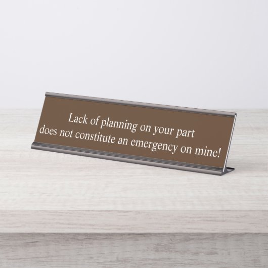 企画職員のおもしろいギフト不足 デスクネームプレート (正面)