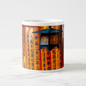 伏見稲荷神社の千本鳥居 ジャンボコーヒーマグカップ (正面)