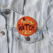 休んでいる魔女の顔のハロウィン　ボタン 缶バッジ (インサイチュ)