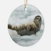 休息の子どものアシカ セラミックオーナメント (左)