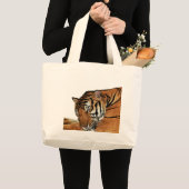 休息中の虎 ラージトートバッグ (正面(商品))