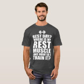 休息日？ボディーおもしろいブルユーモア Tシャツ (正面フル)
