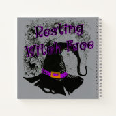 休憩中の魔女顔 – ハロウィンスパイダーウェブ ノートブック (裏面)