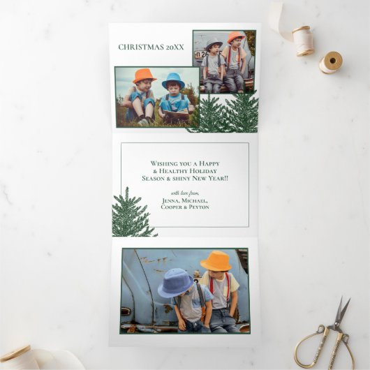 休日のフォトカード | クリスマスツリーの森 三つ折りクリスマスカード (内部)