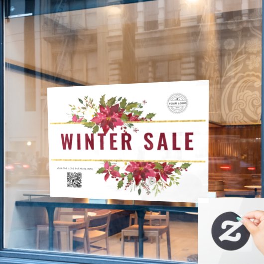 休日の冬のセールの店の看板が出る ウィンドウサイン (カフェ窓)