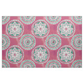 休日の赤いおよび緑の強大な円形浮彫りの曼荼羅 ファブリック (ファットクウォーター)