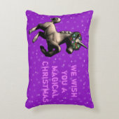 "休日ユニコーン"のクリスマスのアクセントの枕(紫色) アクセントクッション (正面(垂直))