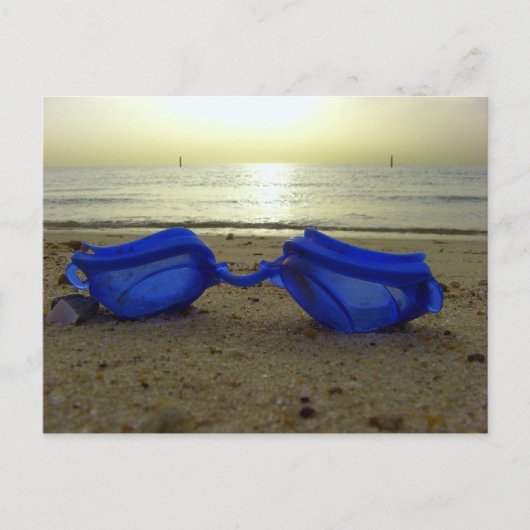 休暇の時間、青いゴーグルのビーチ ポストカード (正面)
