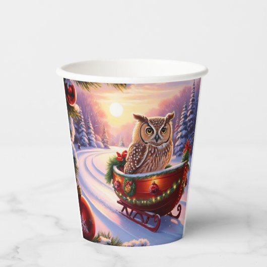 休暇中におそりに乗るフクロウ 紙コップ (正面)