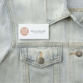 会社のロゴと従業員の追加 名札 (インサイチュ)