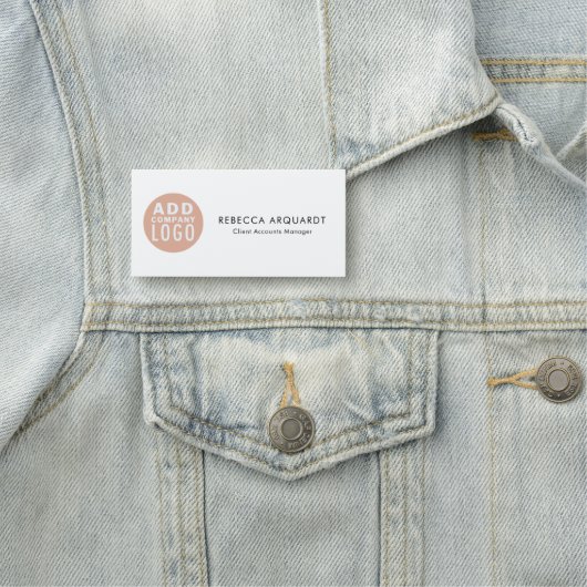 会社のロゴと従業員の追加 名札 (インサイチュ)