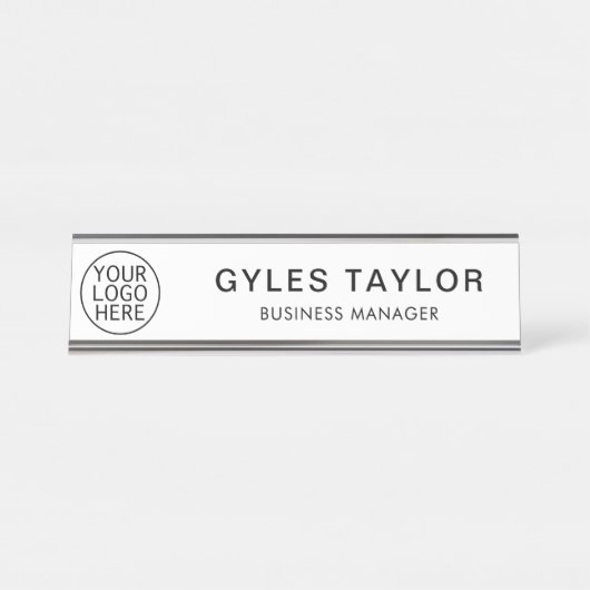 会社のロゴと従業員名のカスタム デスクネームプレート (正面)