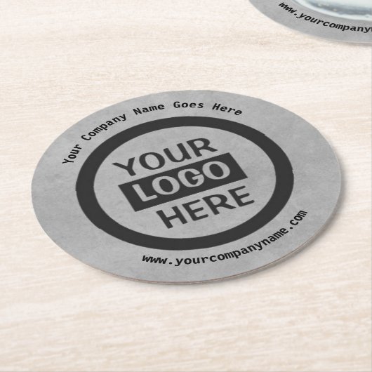 会社のロゴと情報 |グレーの背景オン ラウンドペーパーコースター (アングル)