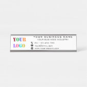 会社のロゴと文字パーソナライズされたデスク名プレート デスクネームプレート (正面)