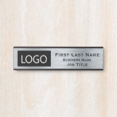 会社のロゴオフィスのドアの看板シルバー サインプレート (正面)