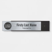 会社のロゴオフィスのドアの看板メタリックルック サインプレート (正面)