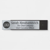 会社のロゴオフィスのドアの署名の長い名前 サインプレート (正面)