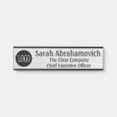 会社のロゴオフィスのドアの署名の長い名前 サインプレート (正面)