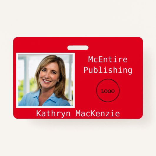 会社の写真の赤いロゴ名 バッジ (正面)