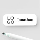 会社または会社のロゴ従業員 名札 (インサイチュ)