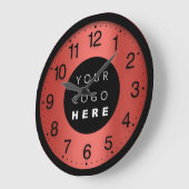 会社ミニマリズム赤ワインカスタムロゴ ラージ壁時計 (傾斜)