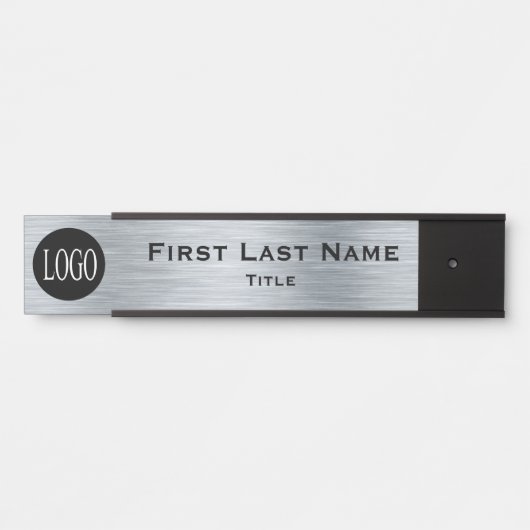 会社ロゴオフィスのドアの看板シルバールック サインプレート (正面)