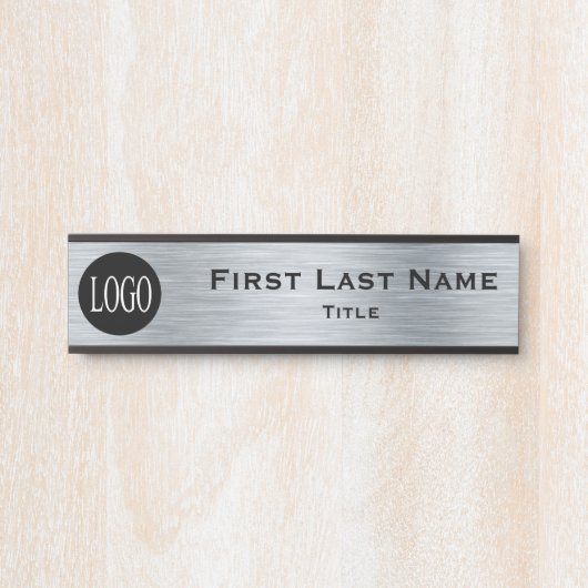 会社ロゴオフィスのドアの看板シルバールック サインプレート (正面)