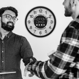 会社ロゴグレーの銀の名標   ラージ壁時計