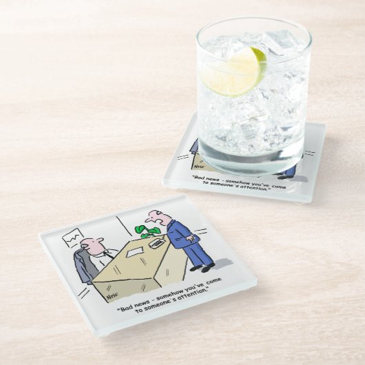 会社員が人に気付かれる ガラスコースター (アングル)