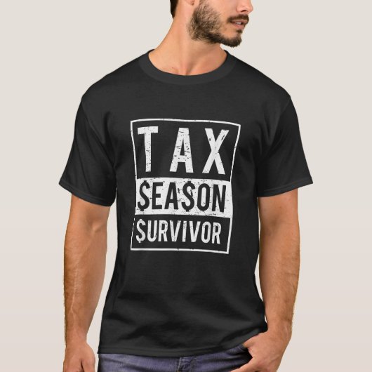 会計士おもしろい税シーズン生き残りTシャツ Tシャツ (正面)
